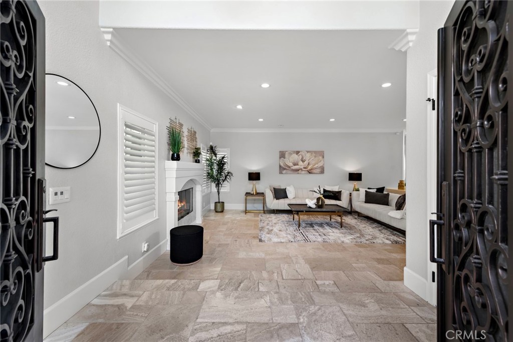 21495 Silvertree Lane