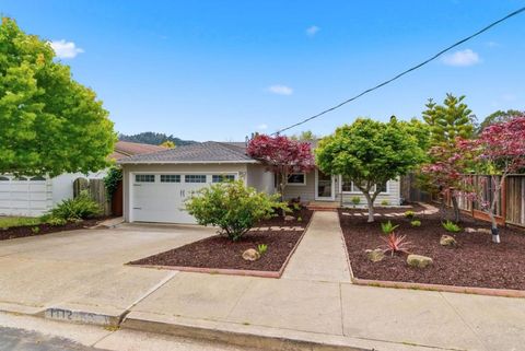 Photo of 1112 Escalero Avenue, Pacifica, CA 94044 (MLS # ML82048750)