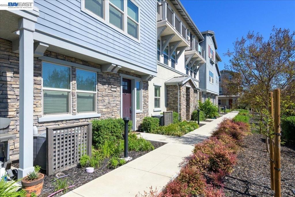 Photo of 3910 Scottfield St St, Dublin, CA 94568 (MLS # 41130313)