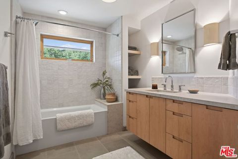 Tiny photo for 11400 Topa Vista Road, Santa Paula, CA 93060 (MLS # 26659727)