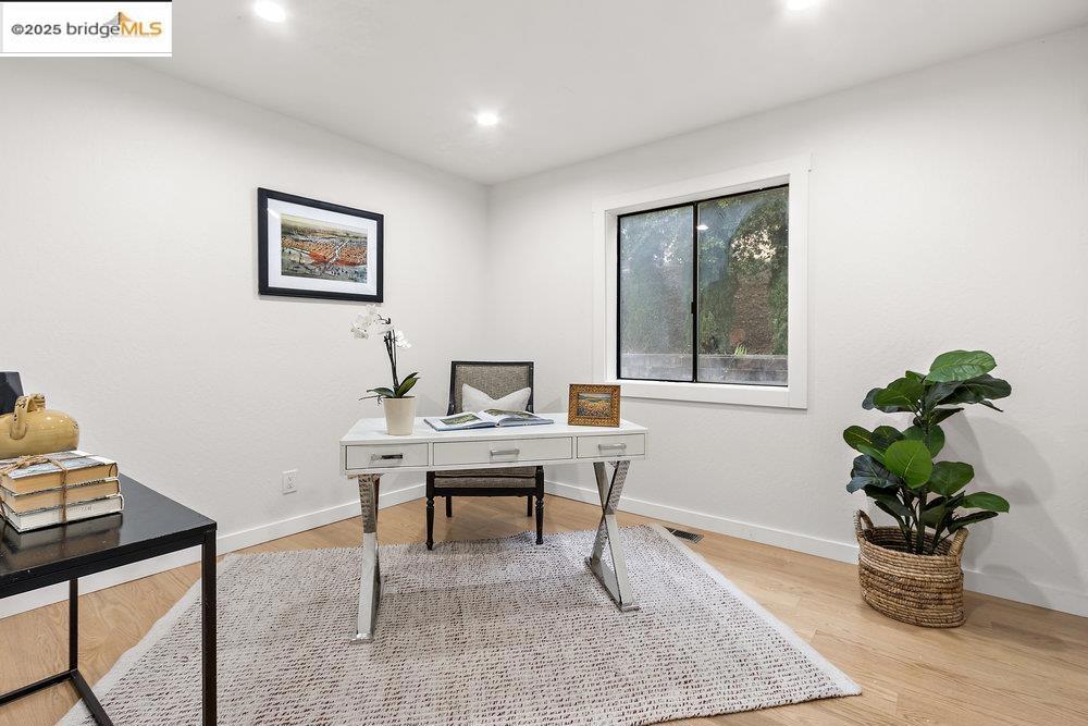 JOAQUIN MILLER - Residential