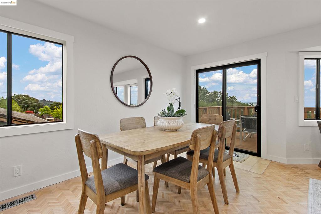 JOAQUIN MILLER - Residential