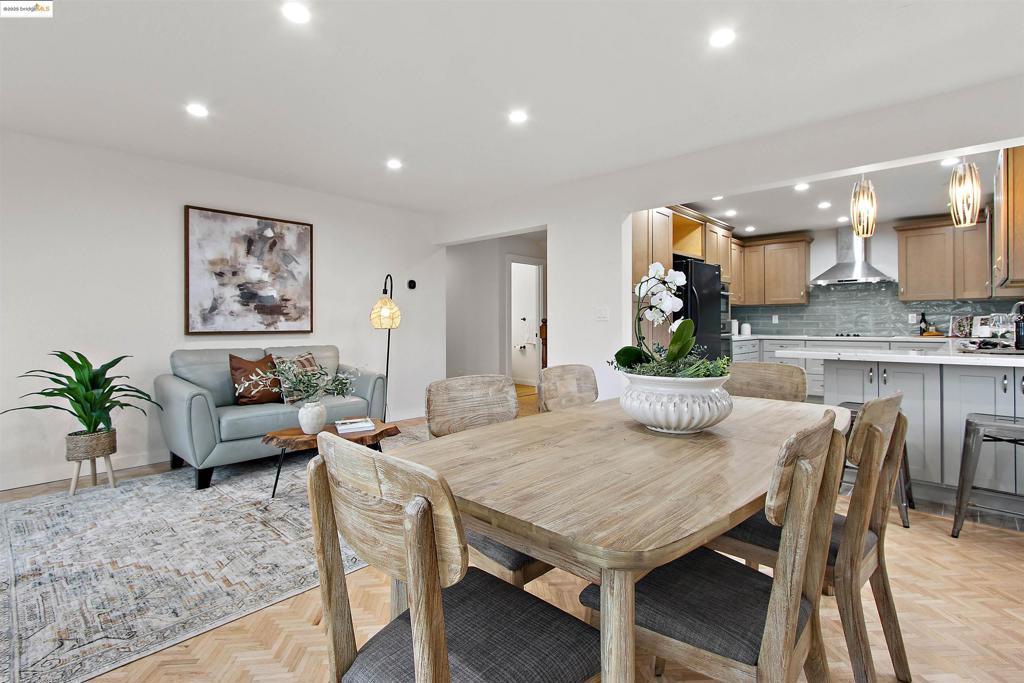 JOAQUIN MILLER - Residential