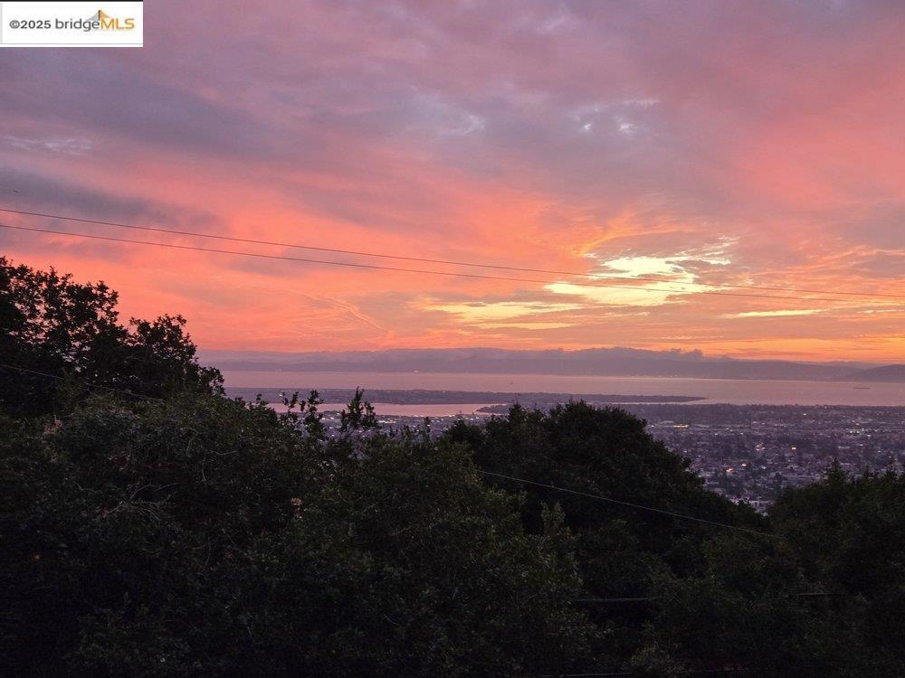 JOAQUIN MILLER - Residential