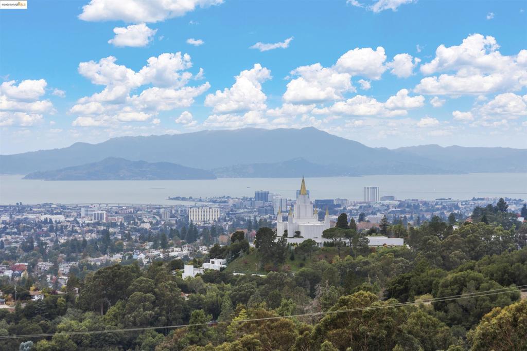 JOAQUIN MILLER - Residential