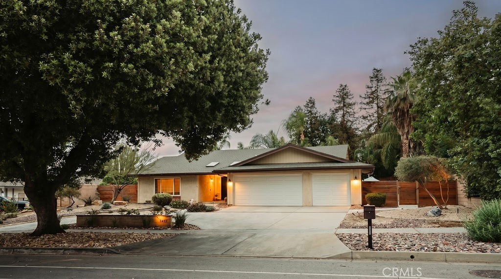 1411 W Olive