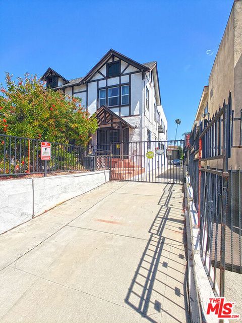 Photo of 336 S Wilton Place #338, Los Angeles, CA 90020 (MLS # 26723703)