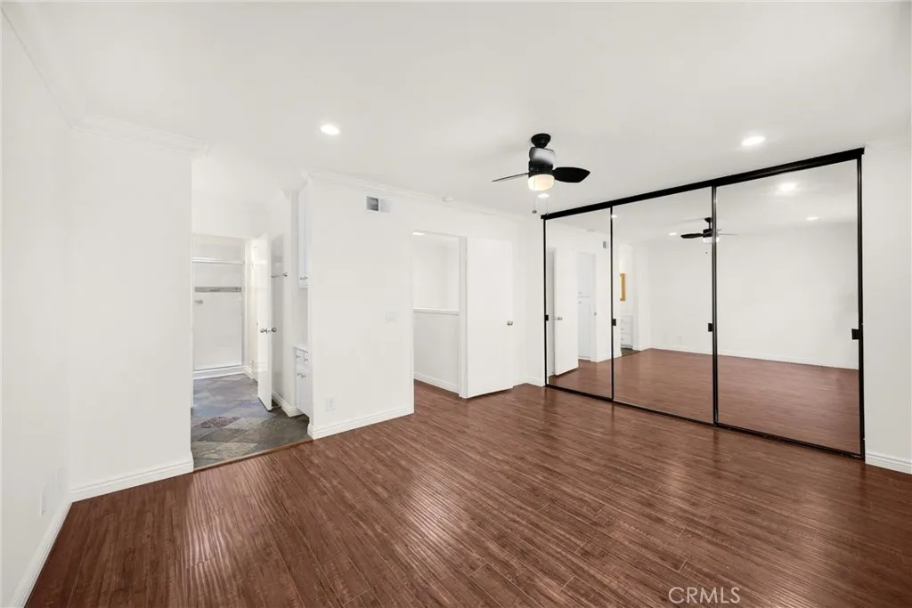 Orange, California 92869, United States, 2 Bedrooms Bedrooms, ,2 BathroomsBathrooms,Residential,Pending,196187