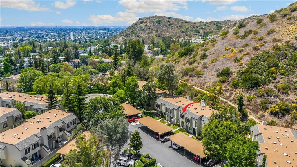 Orange, California 92869, United States, 2 Bedrooms Bedrooms, ,2 BathroomsBathrooms,Residential,Pending,196187