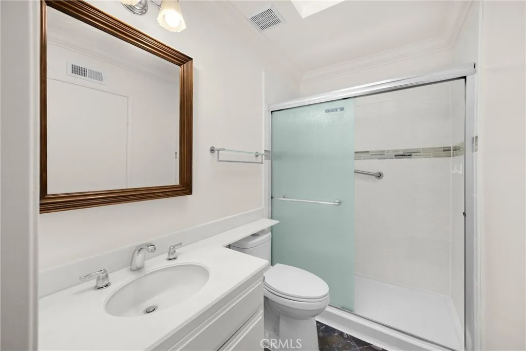 Orange, California 92869, United States, 2 Bedrooms Bedrooms, ,2 BathroomsBathrooms,Residential,Pending,196187