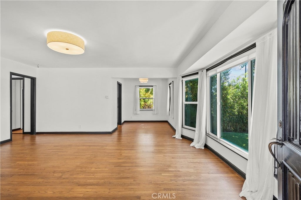 3707 Valleybrink Road