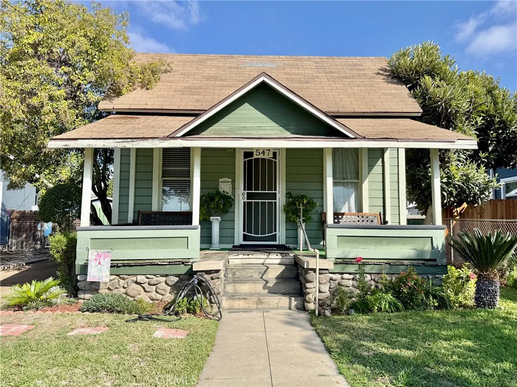 Pomona, California 91768, United States, 2 Bedrooms Bedrooms, ,1 BathroomBathrooms,Residential,Active,235812