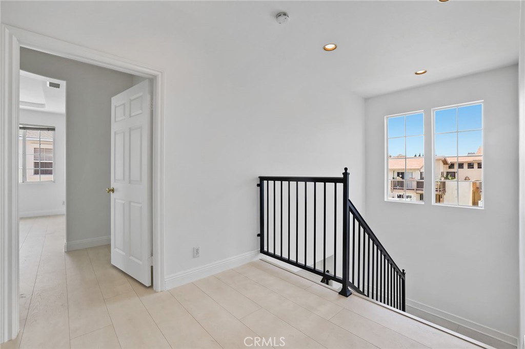 Seacliff Estates I (HSG1) - Residential Lease