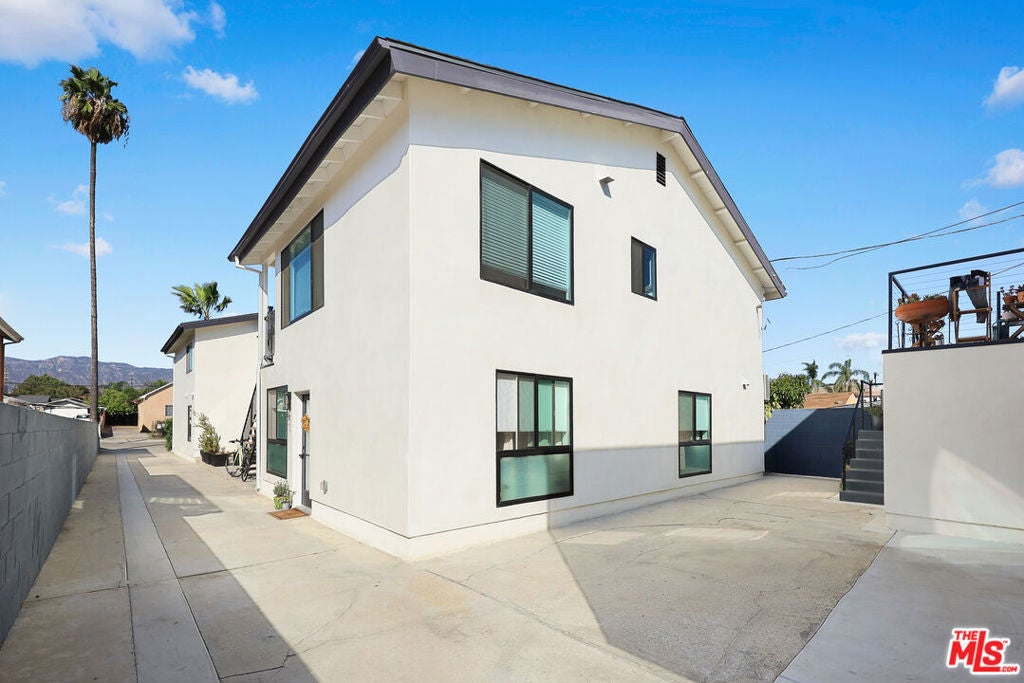 4122 Sequoia Street