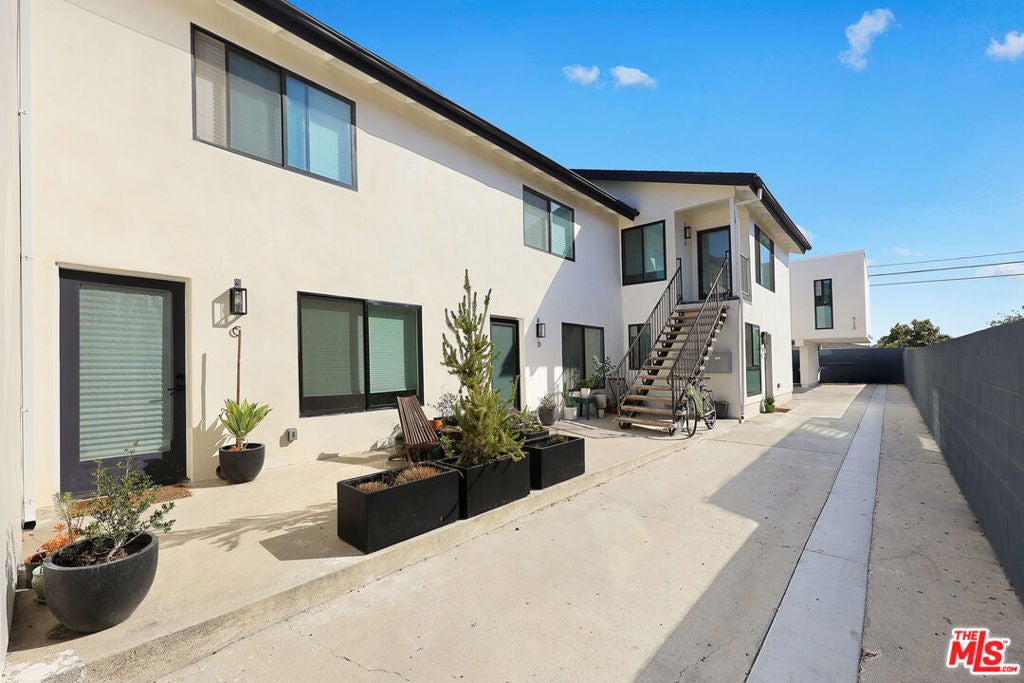 4122 Sequoia Street