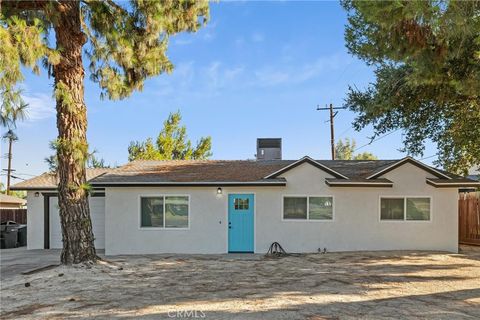 Photo of 919 E Lugonia Avenue, Redlands, CA 92374 (MLS # IV25174036) Photo of 919 E Lugonia Avenue, Redlands, CA 92374 (MLS # IV25174036)