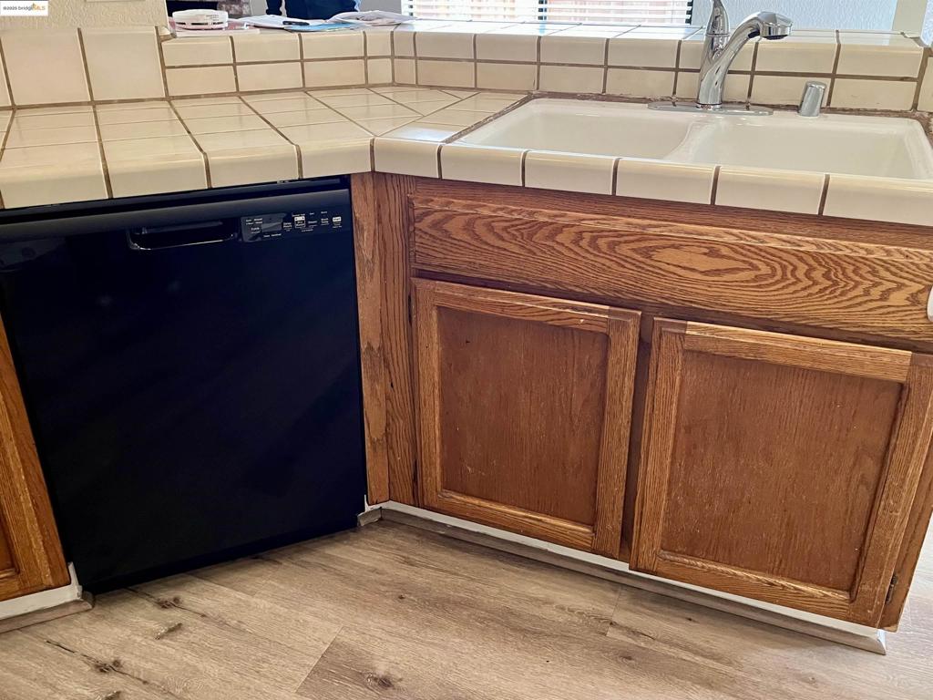 DEER CREEK - Residential Lease