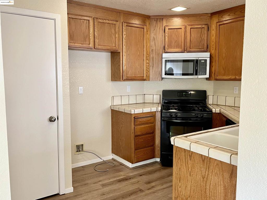 DEER CREEK - Residential Lease