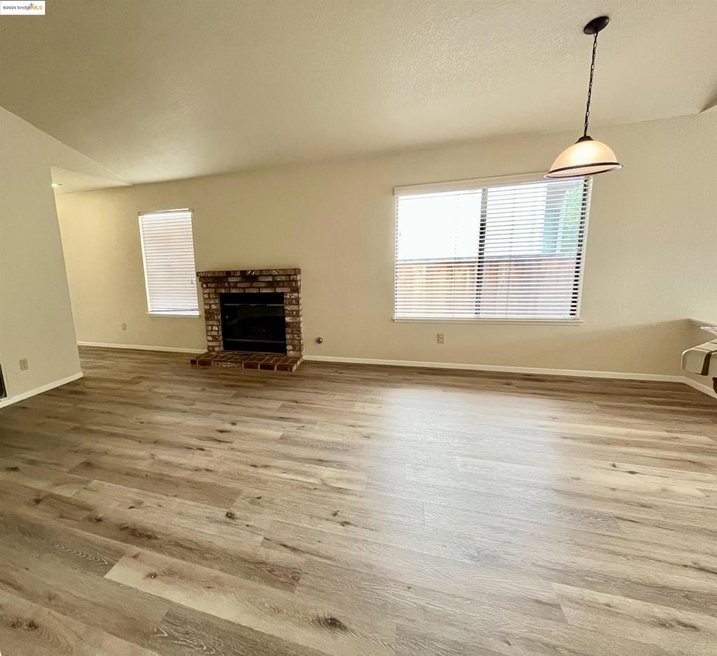 DEER CREEK - Residential Lease