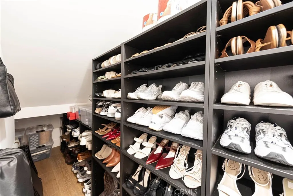 Corona Del Mar, California 92625, United States, 2 Bedrooms Bedrooms, ,3 BathroomsBathrooms,Residential,Active,209835