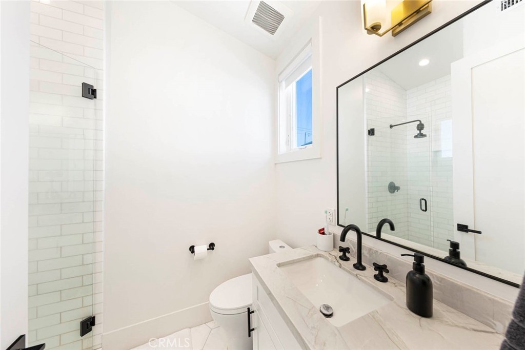 Corona del Mar North of PCH (CNHW) - Residential Lease