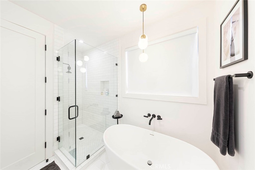 Corona del Mar North of PCH (CNHW) - Residential Lease