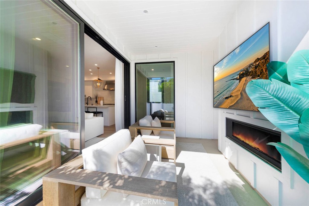 Corona del Mar North of PCH (CNHW) - Residential Lease
