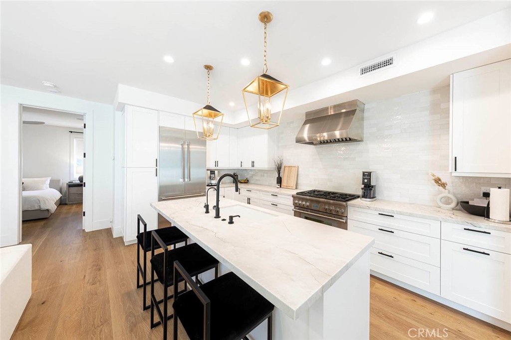 Corona del Mar North of PCH (CNHW) - Residential Lease