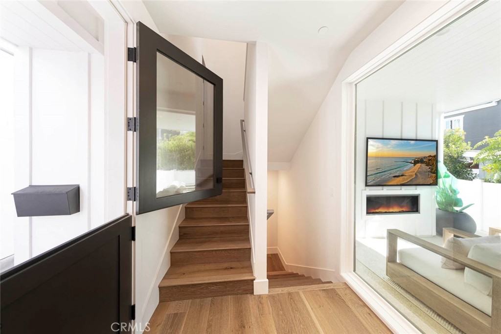 Corona del Mar North of PCH (CNHW) - Residential Lease