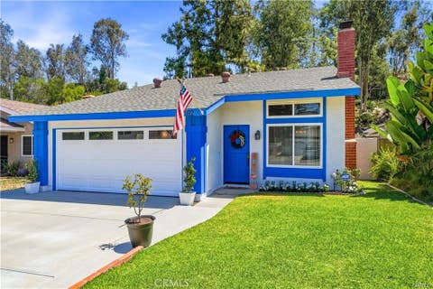 Photo of 22692 Via Santa Maria, Mission Viejo, CA 92691 (MLS # OC26161345)