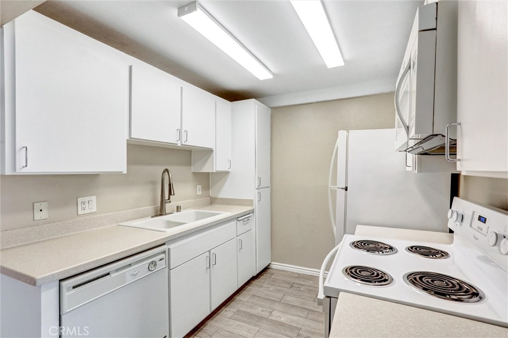 3530 Elm Avenue 215