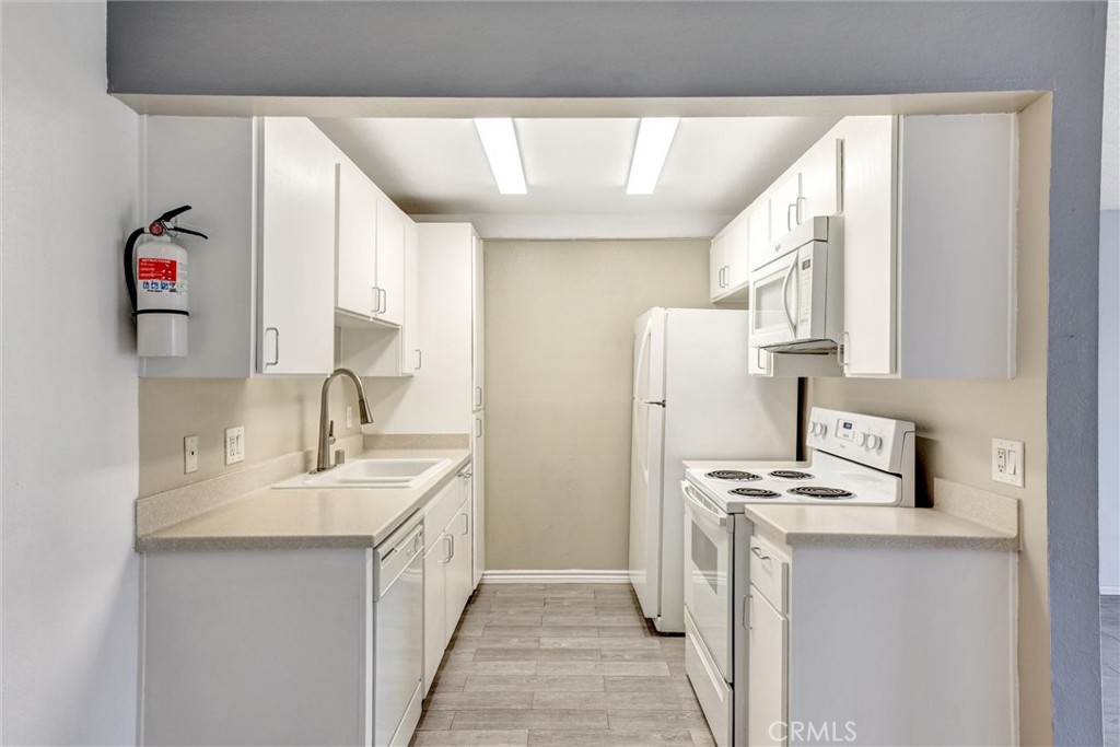 3530 Elm Avenue 215