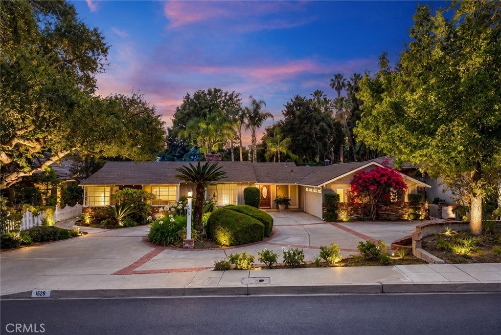 1529 Highland Oaks DR, Arcadia CA 91006