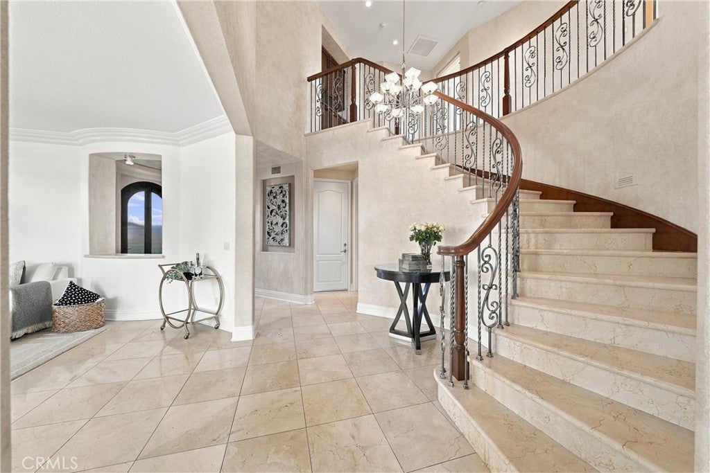 27631 Manor Hill