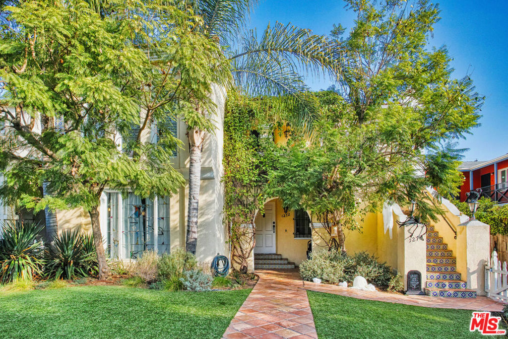 1272 S Ridgeley Drive