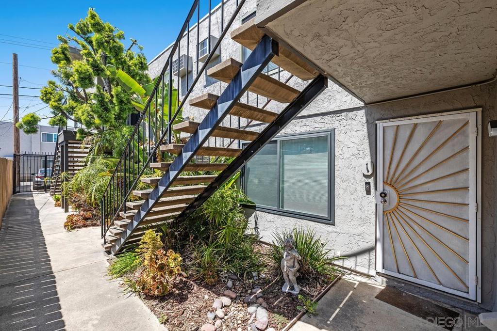 4516 32nd Street 2