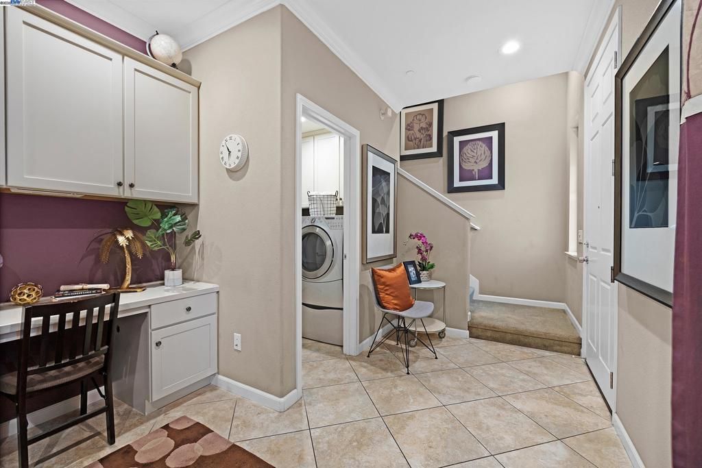 listing image 130724077450210472859