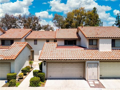 Photo of 23064 Paseo De Terrado #2, Diamond Bar, CA 91765 (MLS # TR25124661) Photo of 23064 Paseo De Terrado #2, Diamond Bar, CA 91765 (MLS # TR25124661)