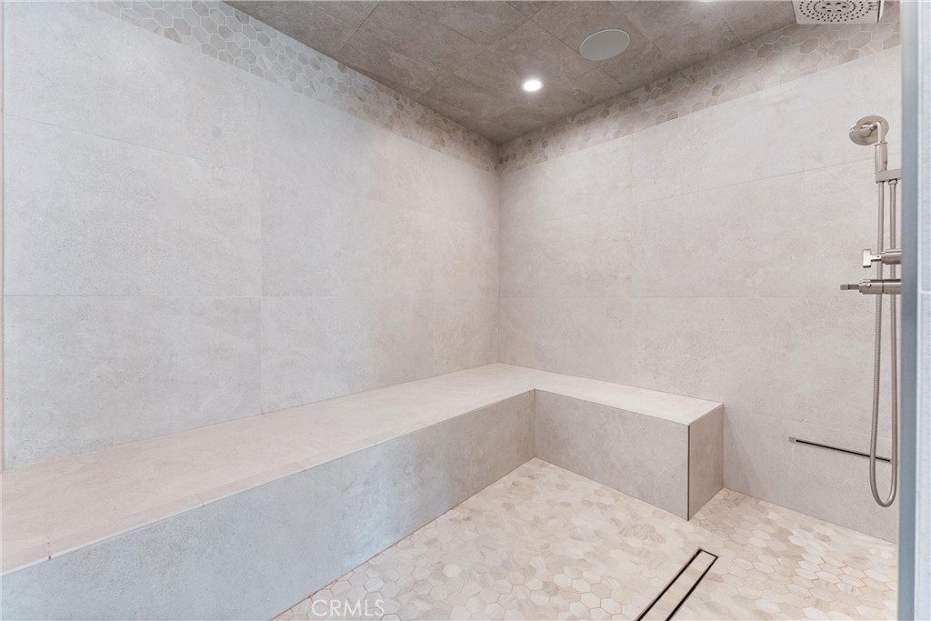 Corona Highlands (CORH) - Residential