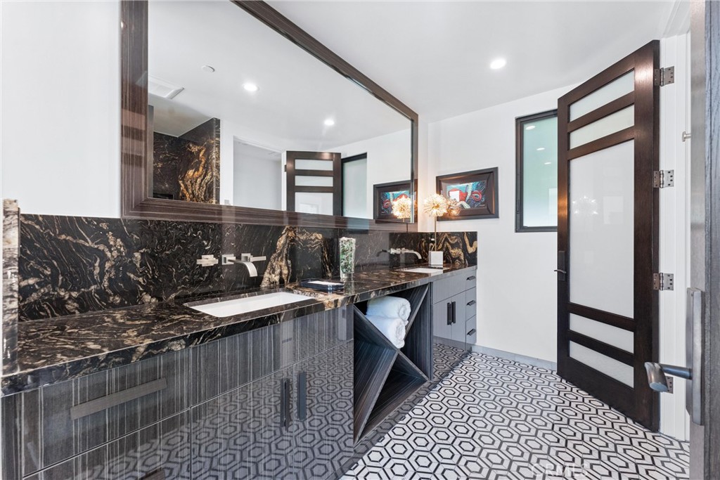 Corona Highlands (CORH) - Residential