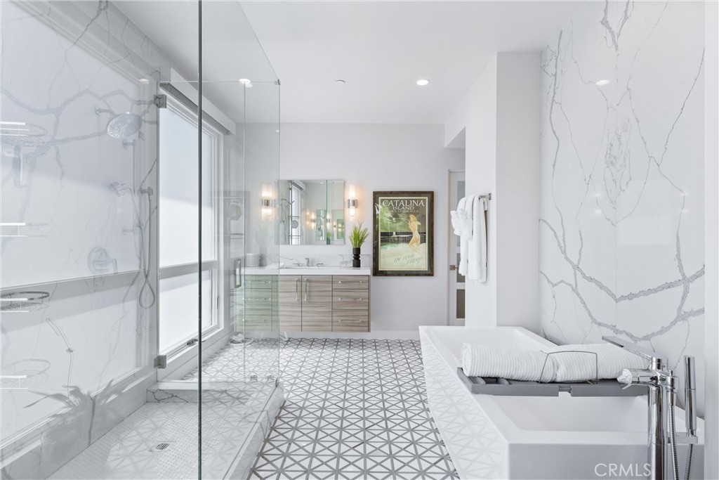 Corona Highlands (CORH) - Residential