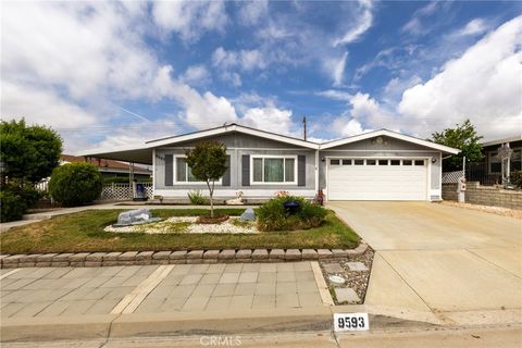 Photo of 9593 Sharondale Rd, Calimesa, CA 92320 (MLS # TR26074391)
