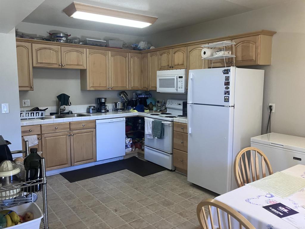 1037 E. Washington Avenue 2