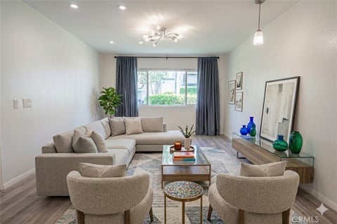 Photo of 1342 E Hillcrest Dr #17, Thousand Oaks, CA 91362 (MLS # SR26076518)