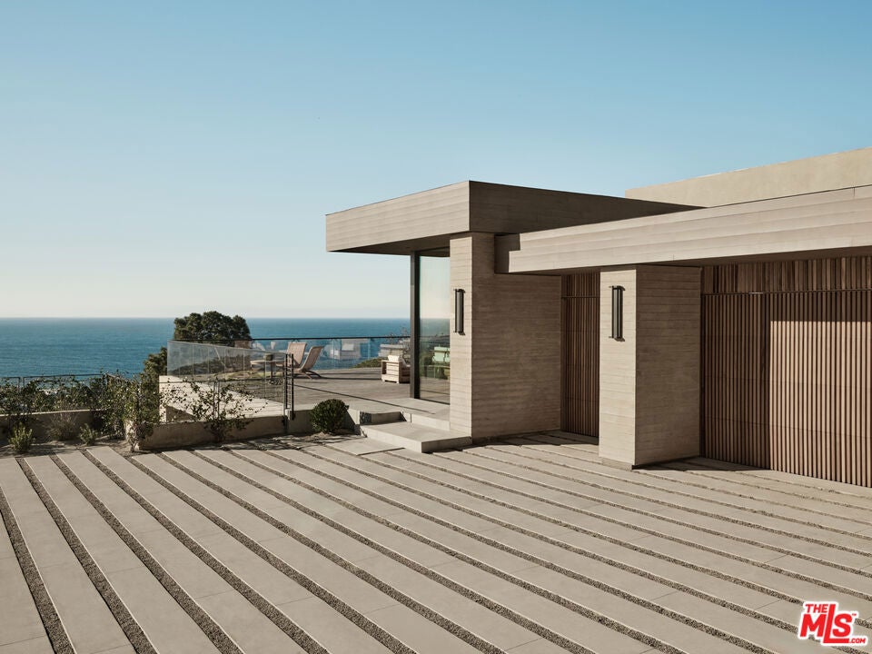 30010 Andromeda Lane