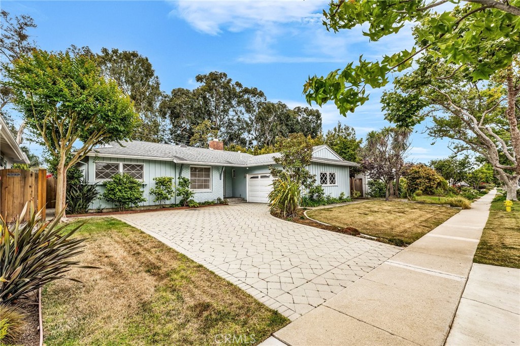 5412 Calle De Arboles