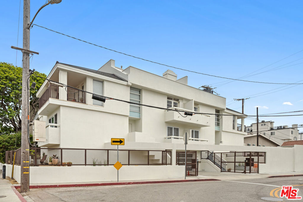 3501 Esplanade