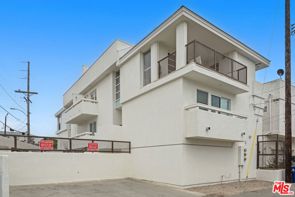 3501 Esplanade