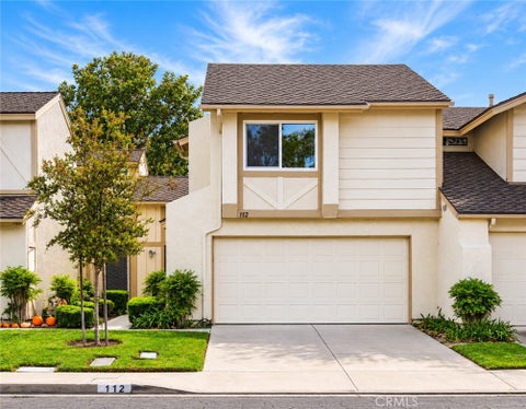 Photo of 112 Eisenhower WAY, Placentia, CA 92870 (MLS # OC26227651)