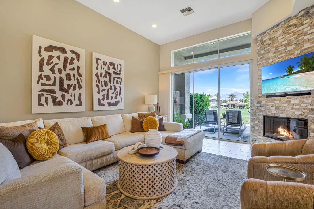 502 Desert Holly Drive